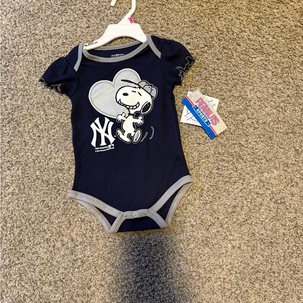 NY Yankees Peanuts Blue and Gray Bodysuit with Snoopy Design